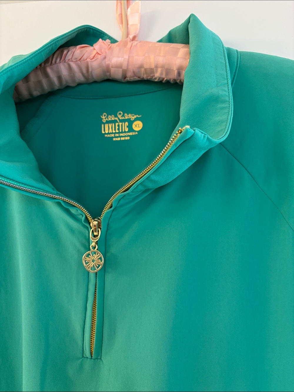 Lilly Pulitzer Green with Scallop Trim Lightweight - Picture 2 of 3